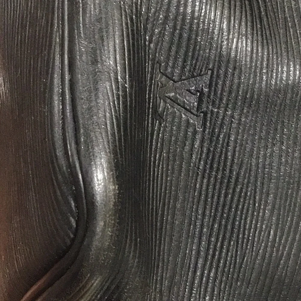 Louis Vuitton Black Epi Leather NOE Bucket Bag w/ dust bag EXCELLENT CONDITION - Picture 9 of 16